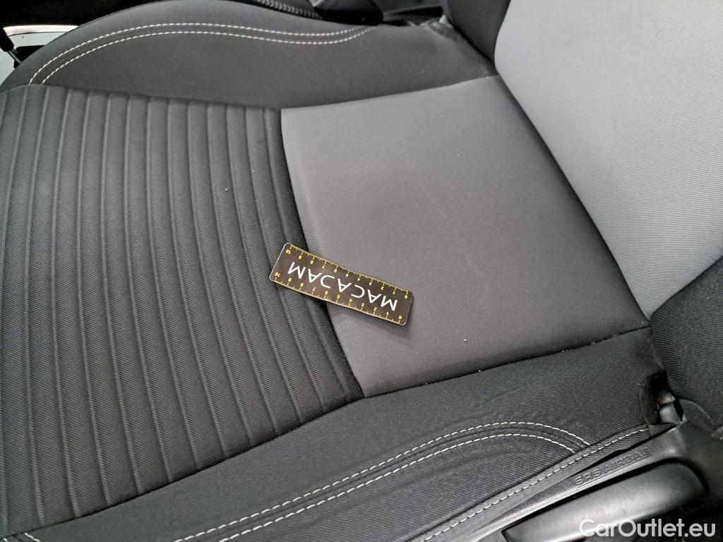  Toyota  Yaris TOYOTA  Hybride 5p Berline 1.5 VVT-I HYBRID Dynamic #13