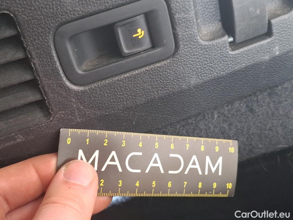  Volkswagen  Arteon VOLKSWAGEN  Shooting Brake / 2020 / 5P / Break 1.4 EHYBRID OPF DSG6 R-LINE #96