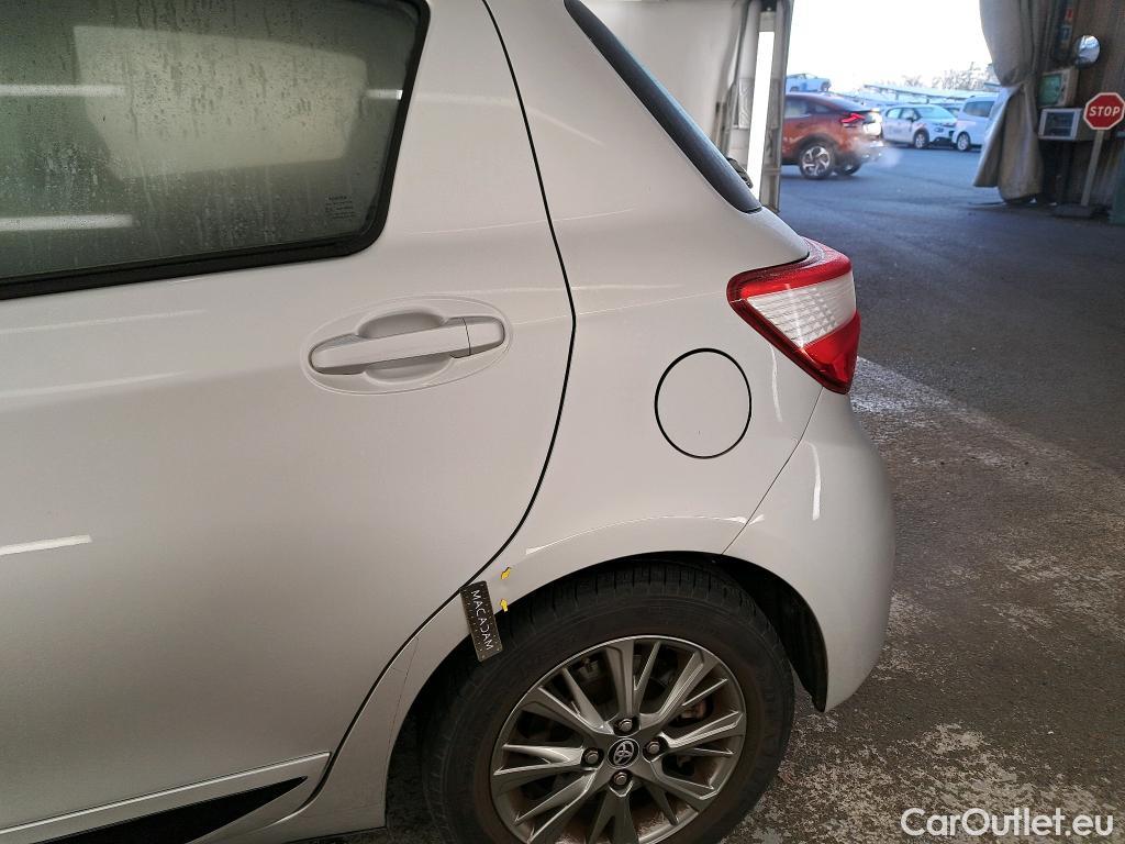  Toyota  Yaris TOYOTA  Hybride 5p Berline 1.5 VVT-I HYBRID Dynamic #10