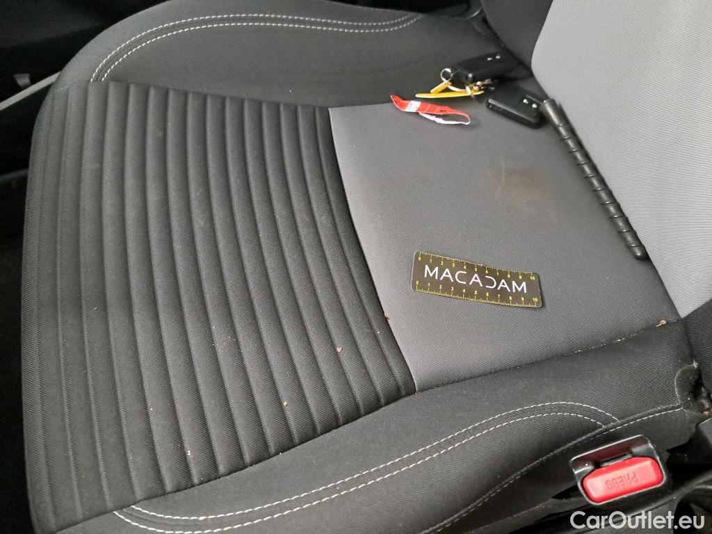  Toyota  Yaris TOYOTA  Hybride 5p Berline 1.5 VVT-I HYBRID Dynamic #12