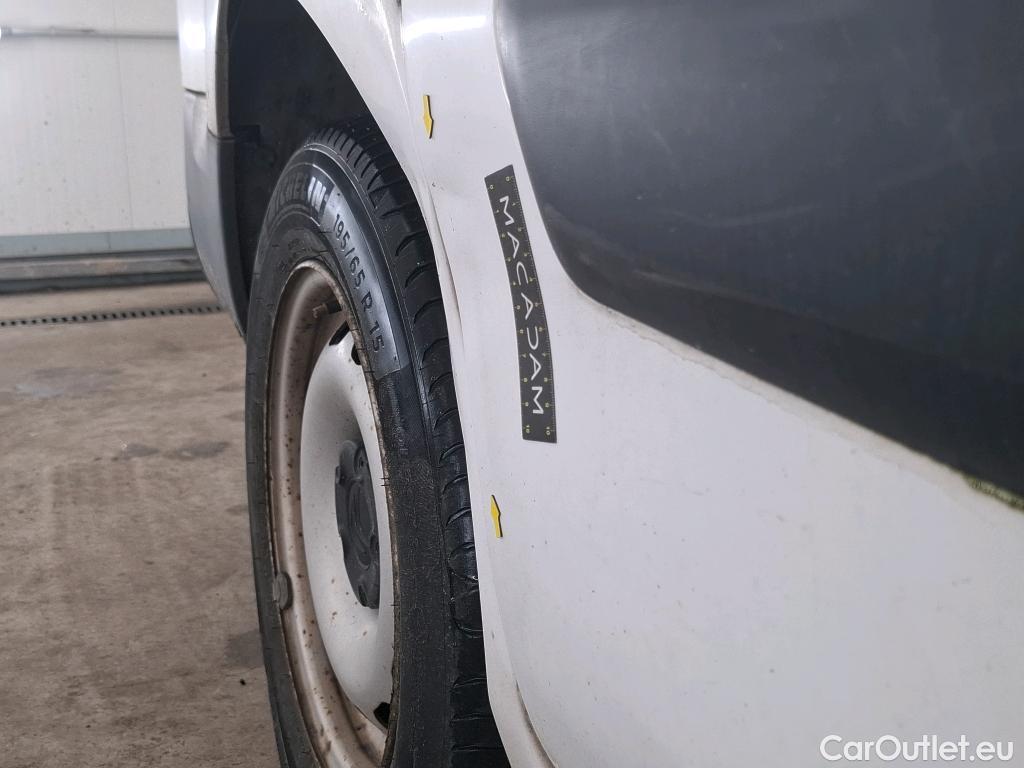  Citroen  Berlingo  Fourgon Confort L2 (Long) Cabine Approfondie 1.6 BlueHDi 100CV BVM5 E6 #11