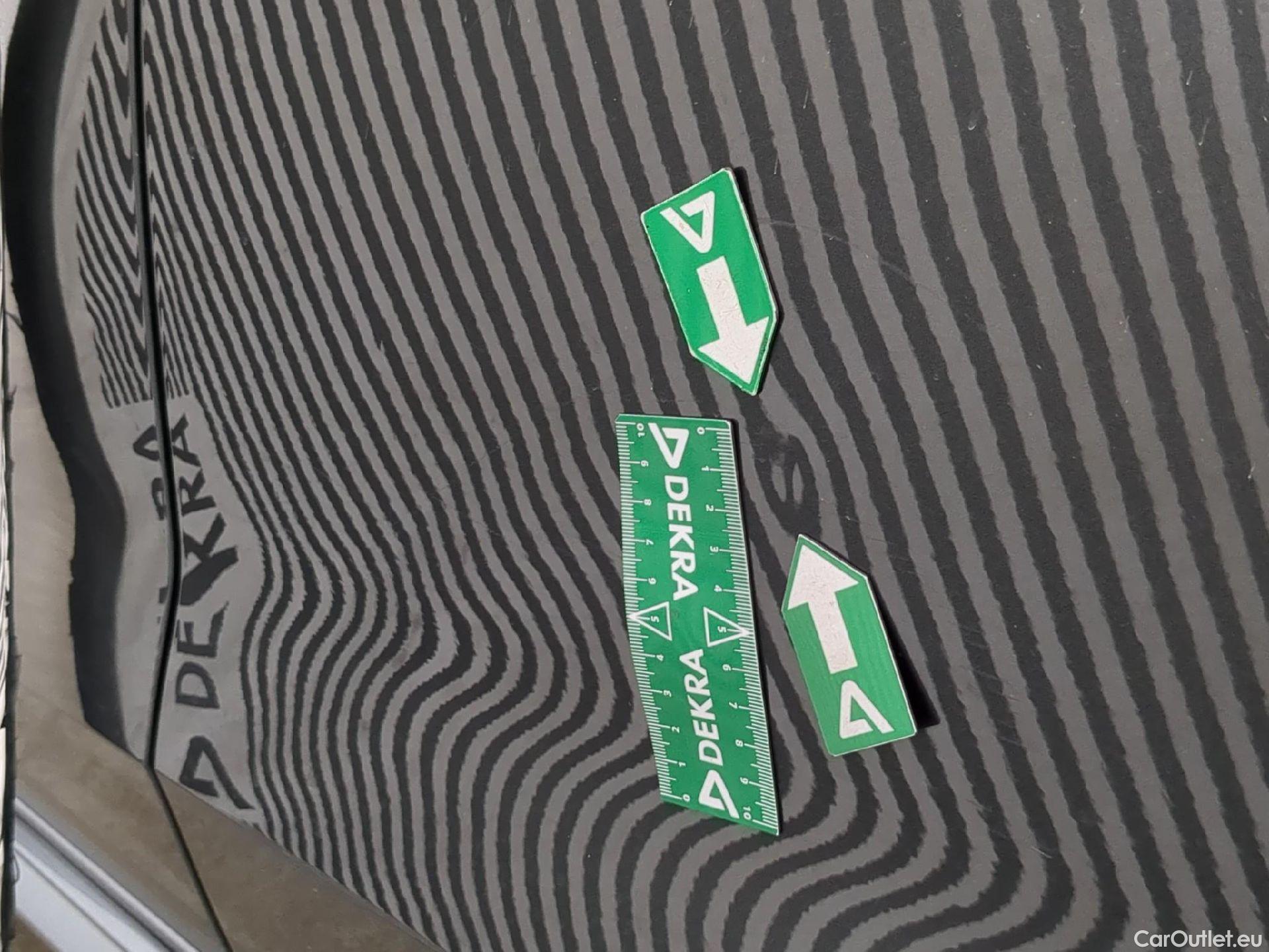  Audi  A4 AUDI  Avant / 2019 / 5P / Break 35 TFSI 150 S tronic S line #10