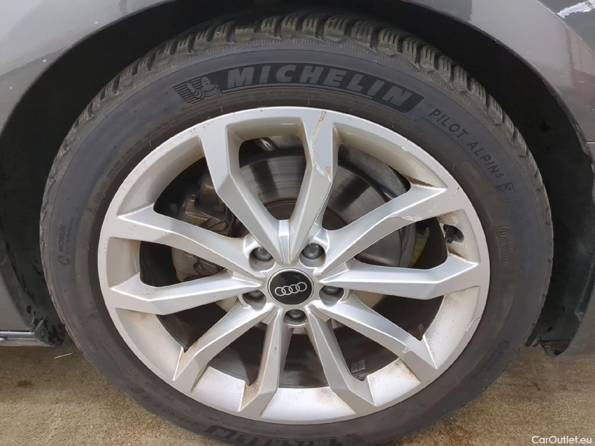  Audi  A4 AUDI  Avant / 2019 / 5P / Break 35 TFSI 150 S tronic S line #2