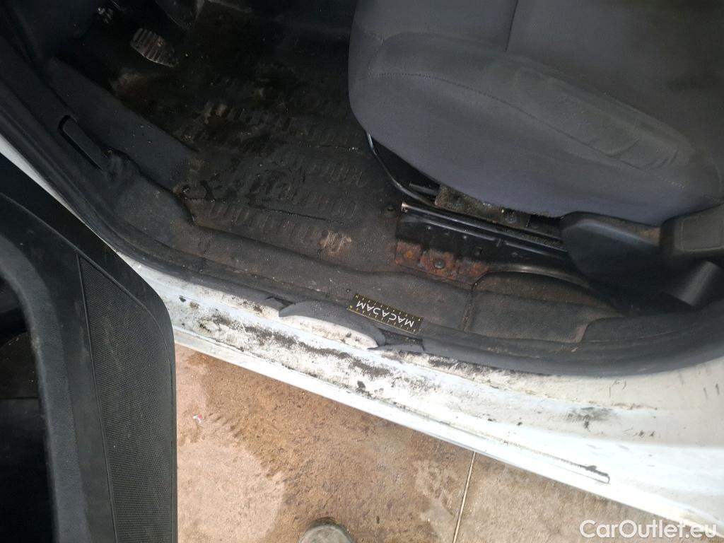  Citroen  Berlingo  Fourgon Confort L2 (Long) Cabine Approfondie 1.6 BlueHDi 100CV BVM5 E6 #30