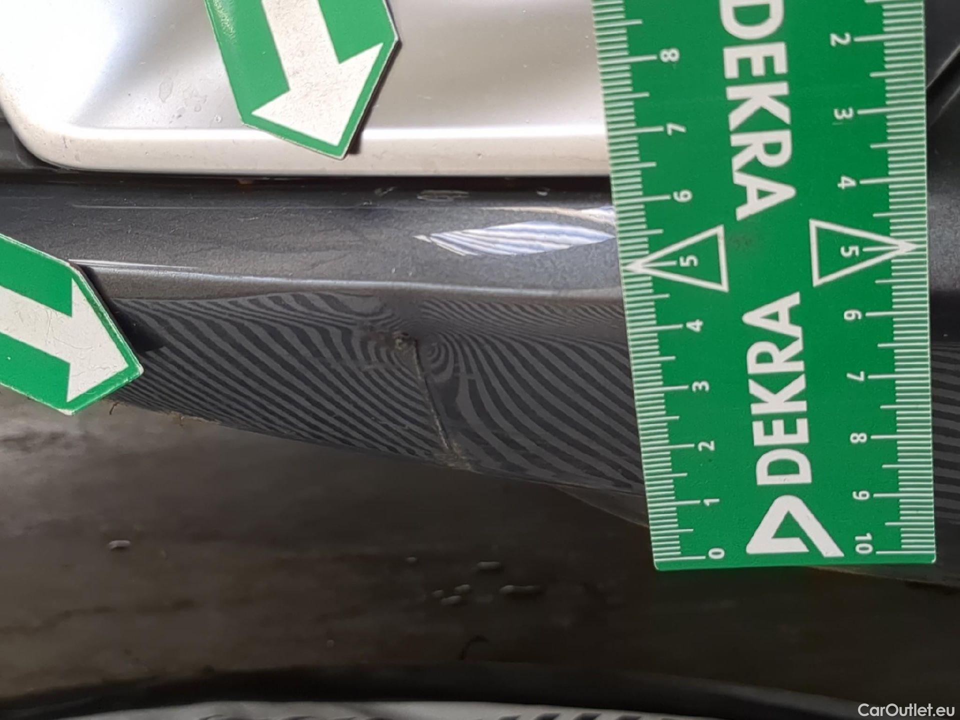  Audi  A4 AUDI  Avant / 2019 / 5P / Break 35 TFSI 150 S tronic S line #9