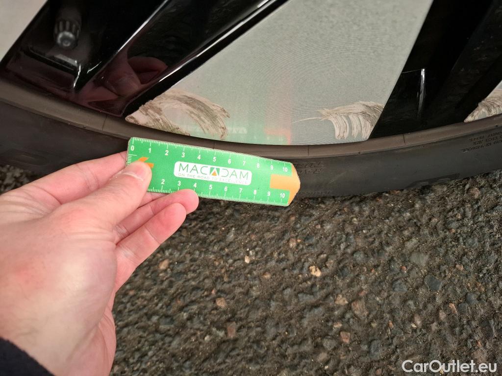  Hyundai   Ioniq Ioniq 6 Creative Electrique 77kWh BVA #3