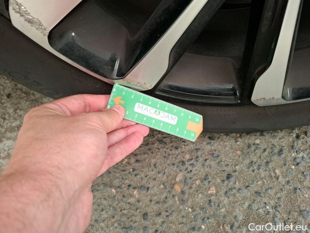  Opel  Crossland  X Business Elegance 1.2 Turbo 130CV BVA6 E6d #21