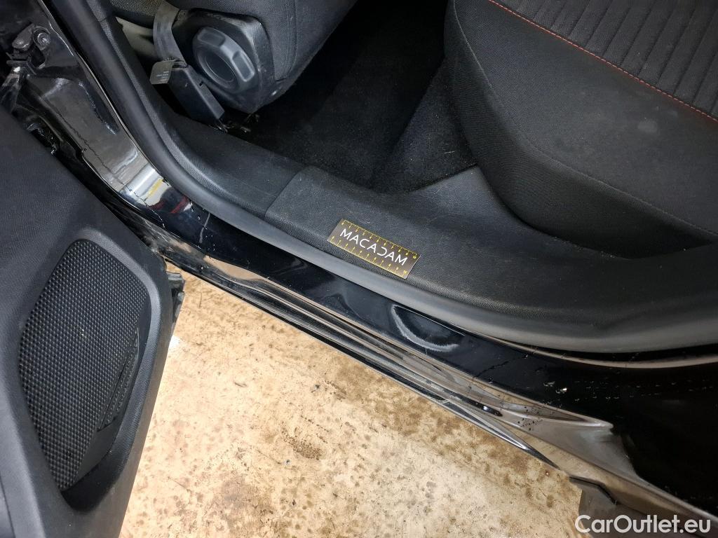  Peugeot  2008  Active Business 1.5 HDi 130CV BVA8 E6d #22