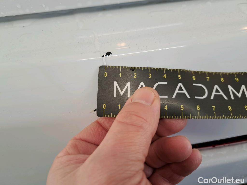  Peugeot  208  Allure Business 1.2 PureTech 110CV BVM6 E6dT #24