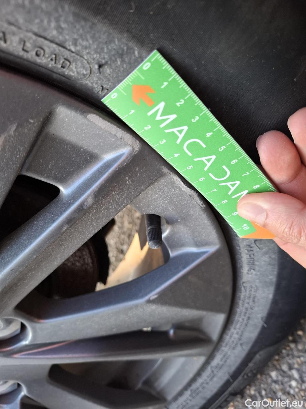  Peugeot  2008  Active Business 1.2 PureTech 130CV BVA8 E6d #40