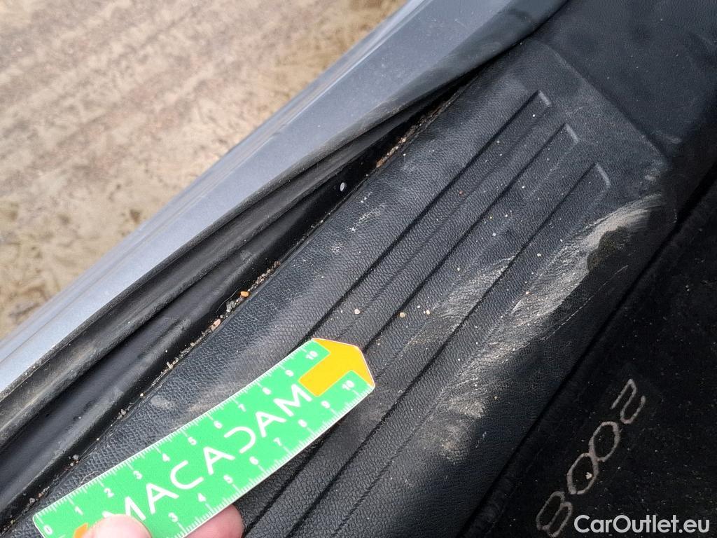  Peugeot  2008  Active Business 1.2 PureTech 130CV BVA8 E6d #17