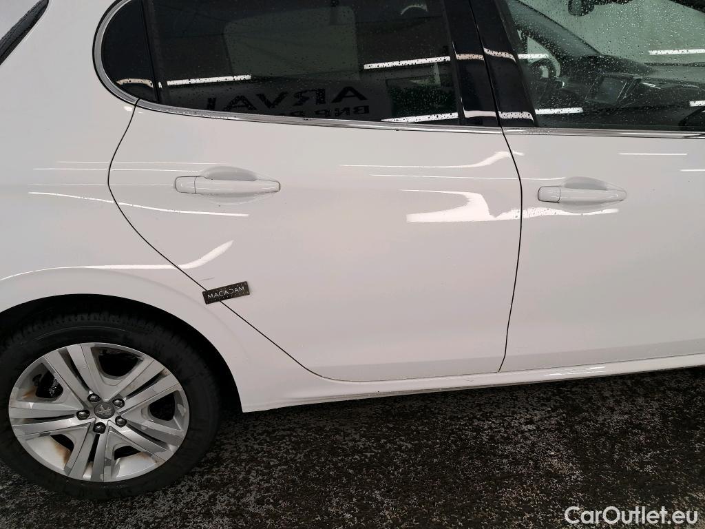 Peugeot  208  Allure Business 1.2 PureTech 110CV BVM6 E6dT #20
