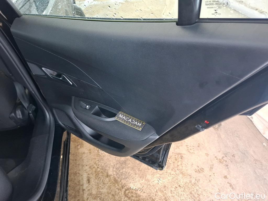  Peugeot  2008  Active Business 1.5 HDi 130CV BVA8 E6d #51