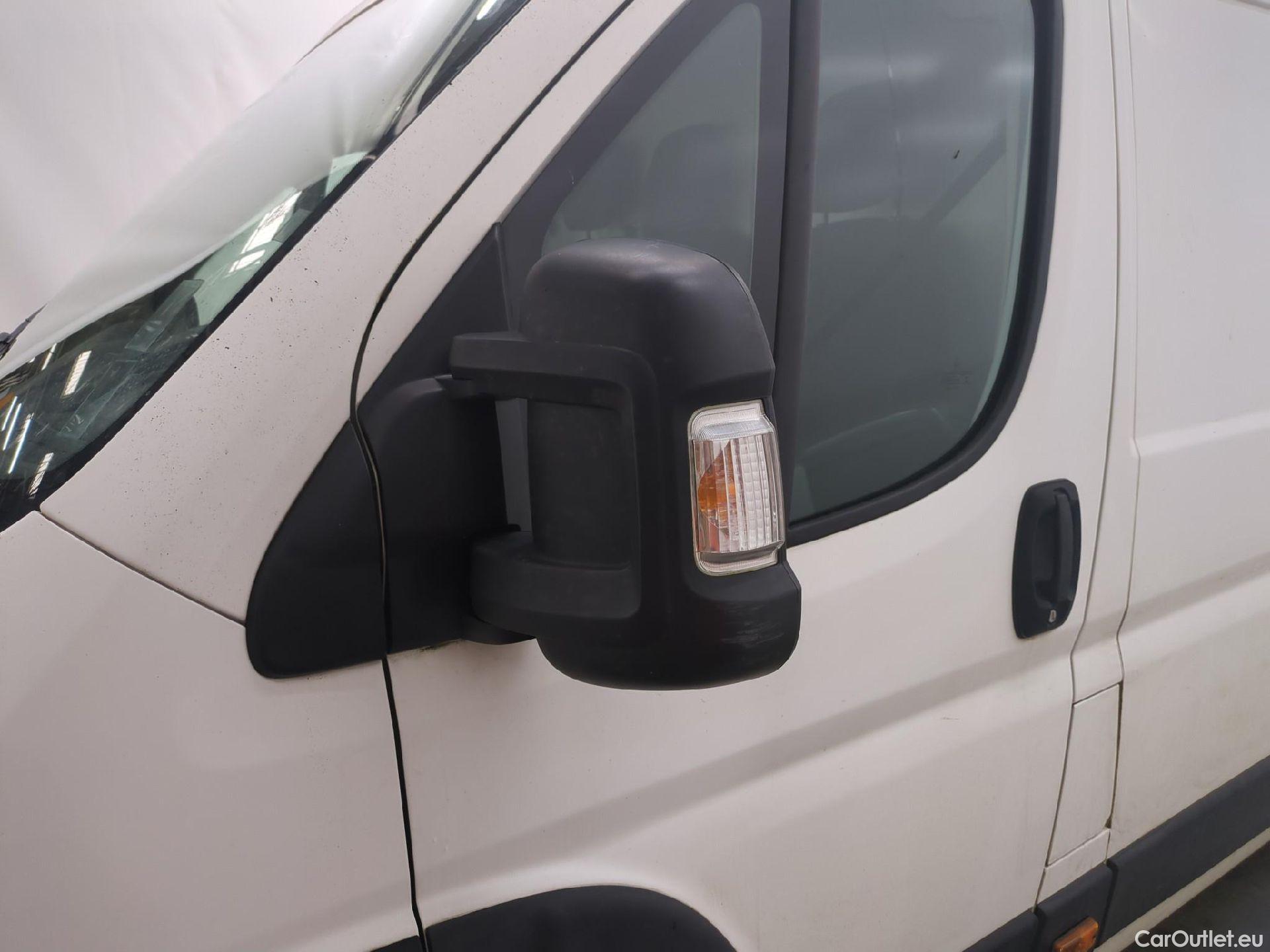  Peugeot  Boxer PEUGEOT  / 2014 / 4P / Fourgon tôlé BlueHDi 140 S&S ASPHALT 435 L4H2 #19