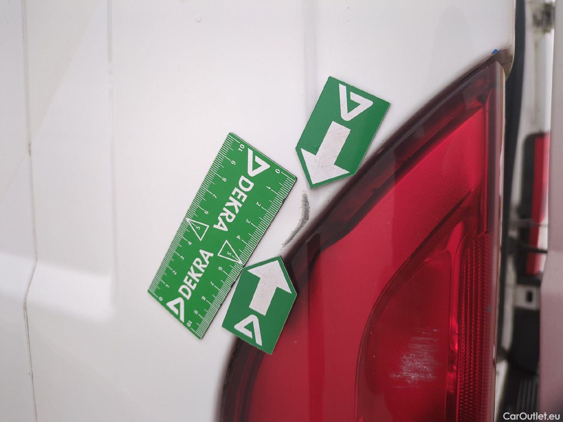  Peugeot  Boxer PEUGEOT  / 2014 / 4P / Fourgon tôlé BlueHDi 140 S&S ASPHALT 435 L4H2 #26