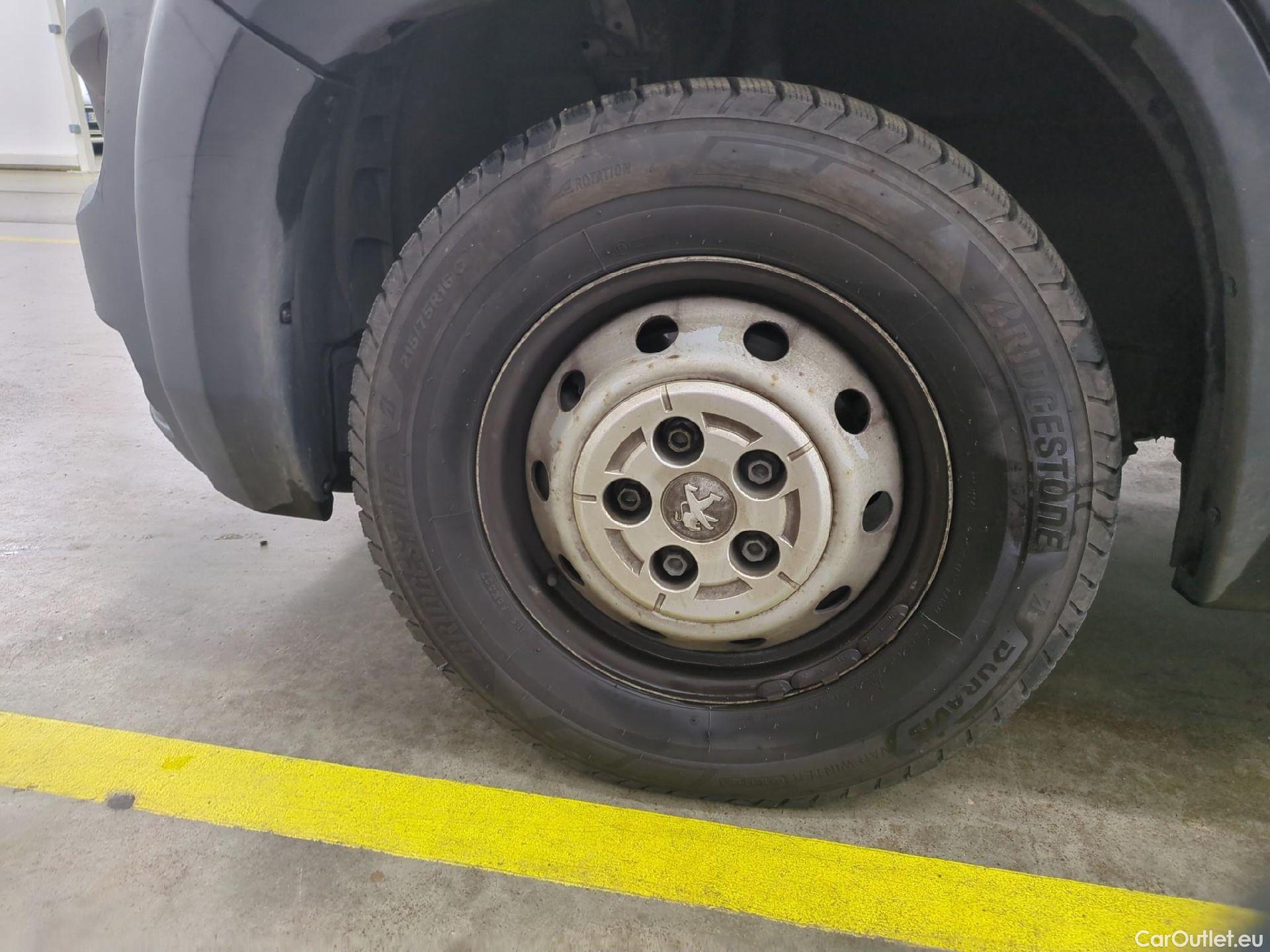  Peugeot  Boxer PEUGEOT  / 2014 / 4P / Fourgon tôlé BlueHDi 140 S&S ASPHALT 435 L4H2 #1