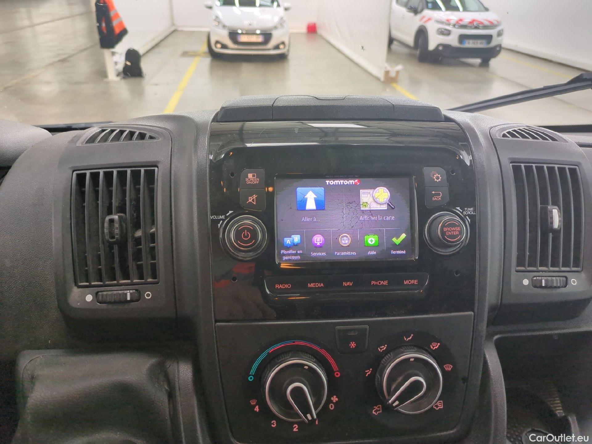  Peugeot  Boxer PEUGEOT  / 2014 / 4P / Fourgon tôlé BlueHDi 140 S&S ASPHALT 435 L4H2 #11