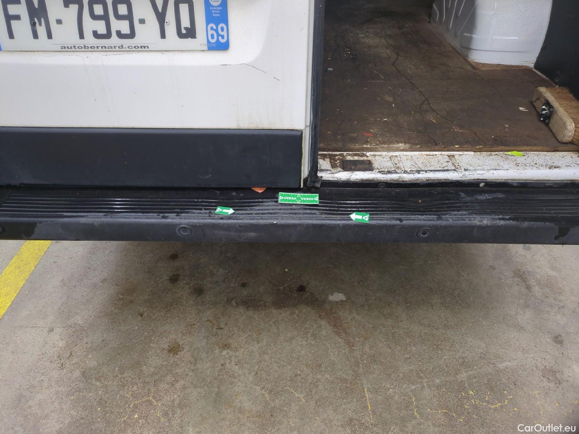  Peugeot  Boxer PEUGEOT  / 2014 / 4P / Fourgon tôlé BlueHDi 140 S&S ASPHALT 435 L4H2 #33