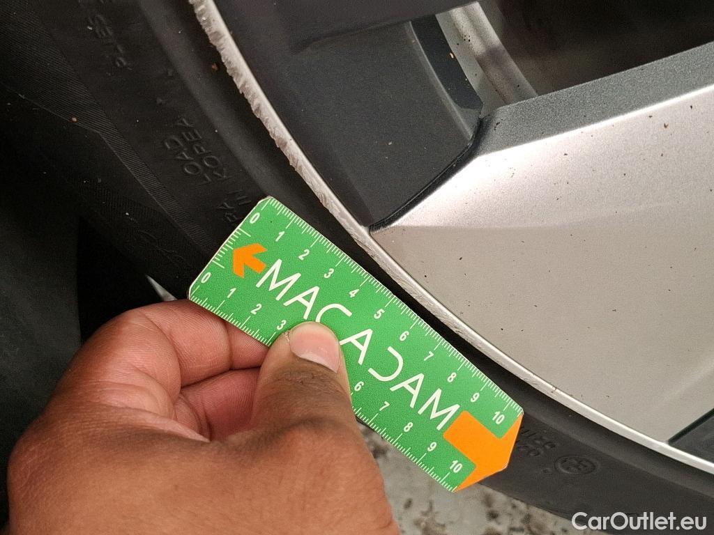  Tesla  Model Y TESLA   2020  5P SUV Grand Autonomie Dual Motor AWD #47