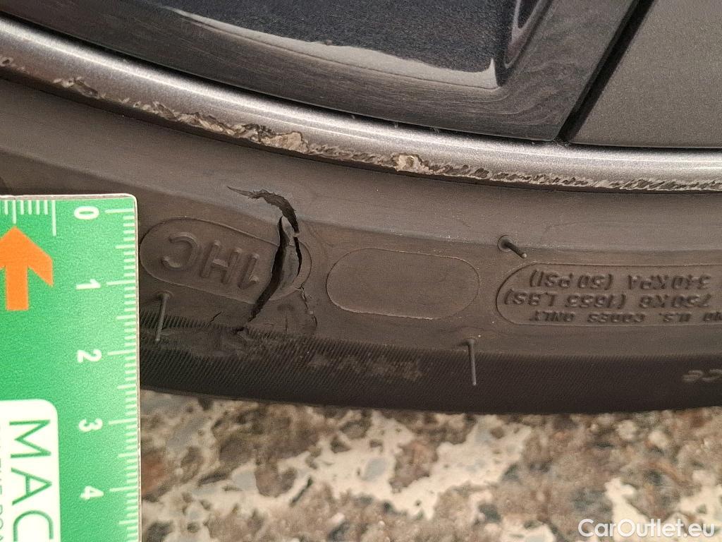  Tesla  Model 3 TESLA  / 2018 / 4P / Berline Autonomie Standard Plus RWD #8