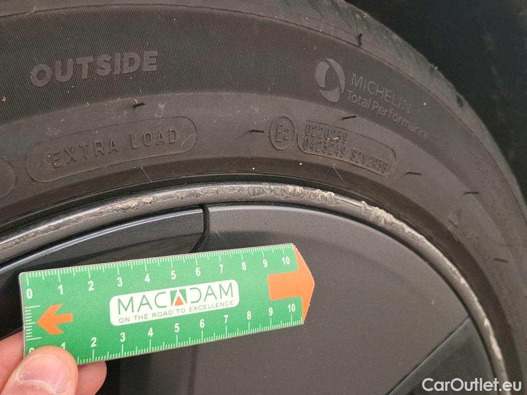  Tesla  Model 3 TESLA  / 2018 / 4P / Berline Autonomie Standard Plus RWD #27