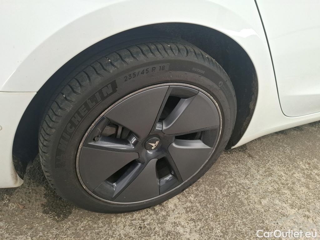  Tesla  Model 3 TESLA  / 2018 / 4P / Berline Autonomie Standard Plus RWD #25