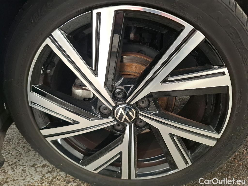  Volkswagen  Polo  VI R-Line 1.0 TSI 95CV BVM5 E6d #2