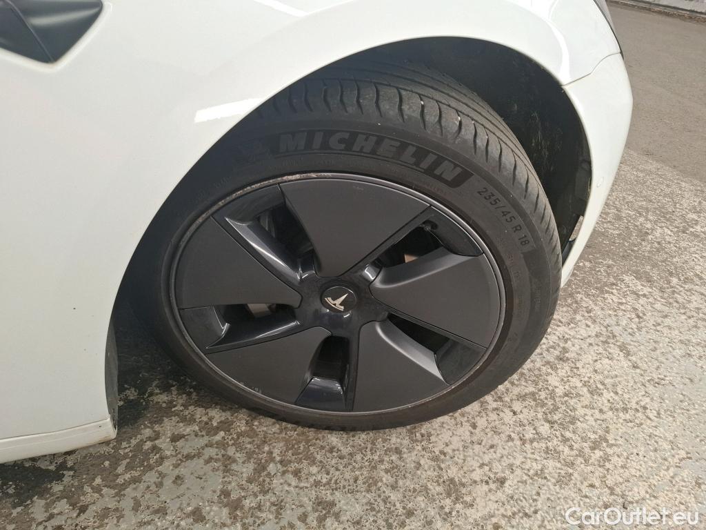 Tesla  Model 3 TESLA  / 2018 / 4P / Berline Autonomie Standard Plus RWD #31