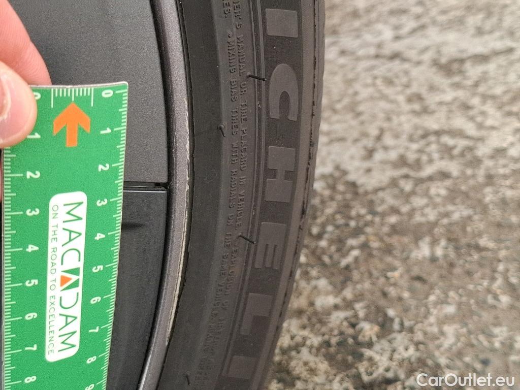  Tesla  Model 3 TESLA  / 2018 / 4P / Berline Autonomie Standard Plus RWD #22