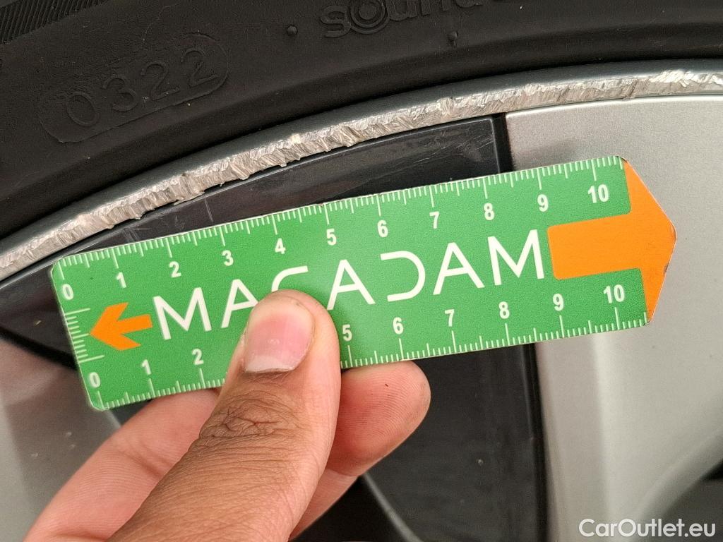  Tesla  Model Y TESLA   2020  5P SUV Grand Autonomie Dual Motor AWD #34