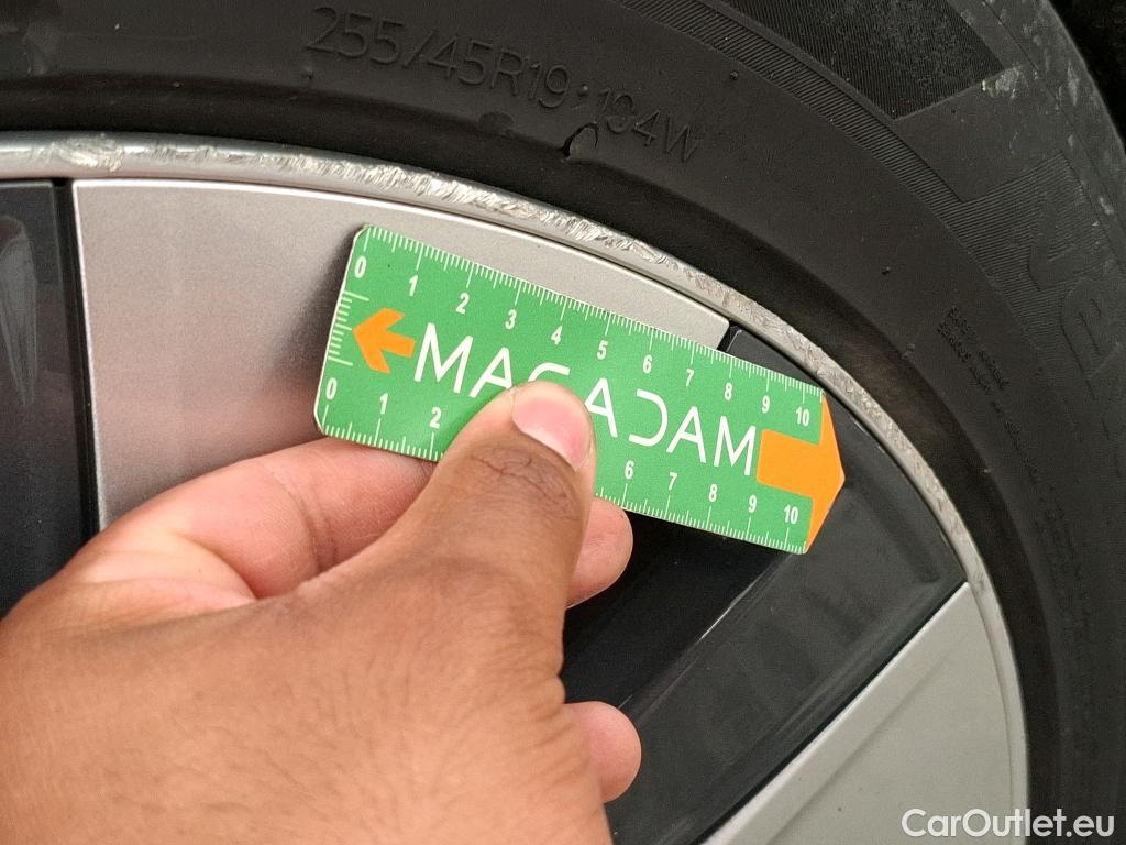  Tesla  Model Y TESLA   2020  5P SUV Grand Autonomie Dual Motor AWD #37