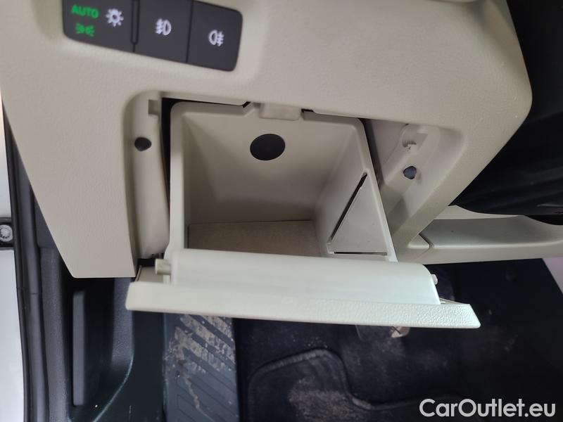  Skoda  Octavia  Lim. (NX3)(2020) Oct. 2.0TDI 110 Style AT 5d #17