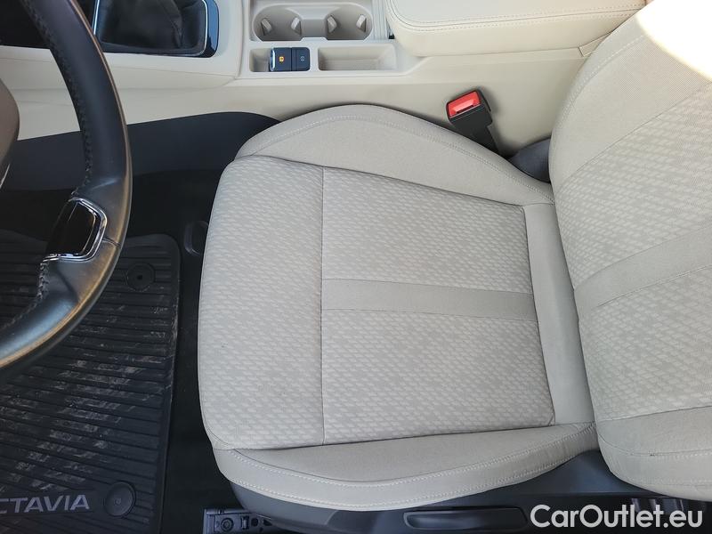  Skoda  Octavia  Lim. (NX3)(2020)  1.5TSI 110 Style 5d #5