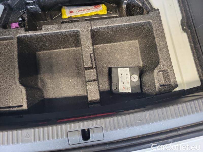  Skoda  Superb  (3V3)(2015) Supe.FL2.0TDI 110 Ambition #8