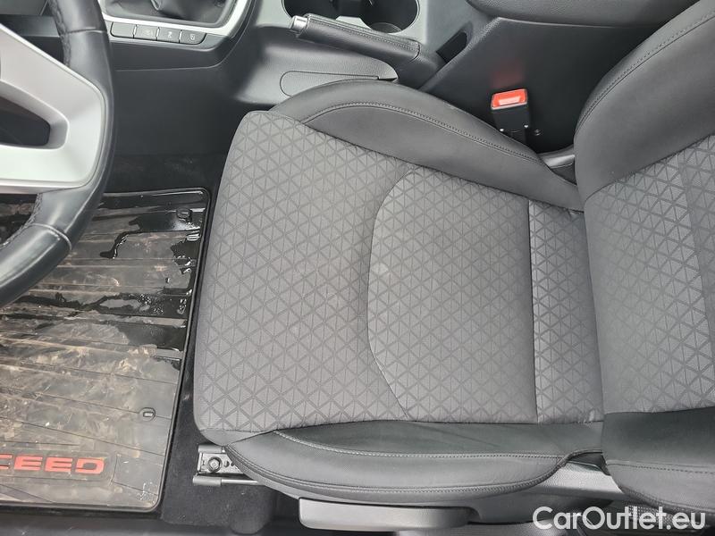  KIA  Cee'd Ceed  (CD) (2018->) Ceed SW 1.5 T-GDI 118 Spin 5d #7