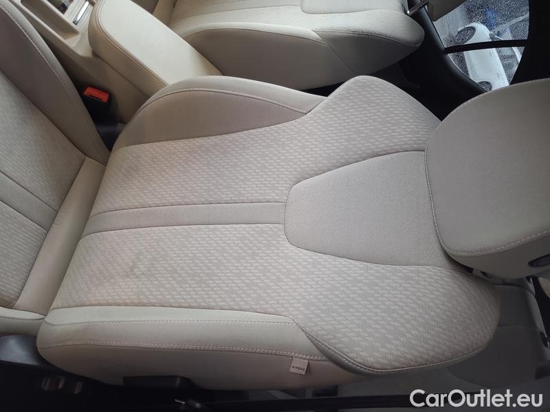  Skoda  Octavia  Lim. (NX3)(2020) Oct. 2.0TDI 110 Style AT 5d #11