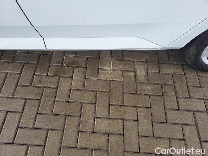  Skoda  Superb  (3V3)(2015) Supe.FL2.0TDI 110 Ambition #15