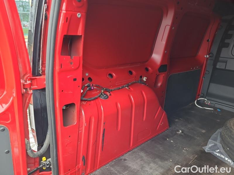  Volkswagen  Caddy  LCV (SA)(2015)  Maxi 2.0 TDI 90 4M 4d #12