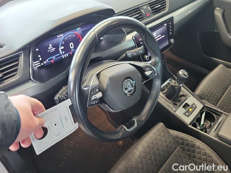  Skoda  Superb  (3V3)(2015) Supe.FL2.0TDI 110 Ambition #2