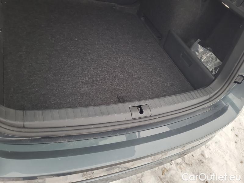  Skoda  Octavia  Combi (NX3)(2020) Oct.Combi 1.5TSI 110 Style #13