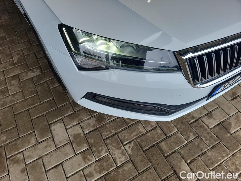  Skoda  Superb  (3V3)(2015) Supe.FL2.0TDI 110 Ambition #11