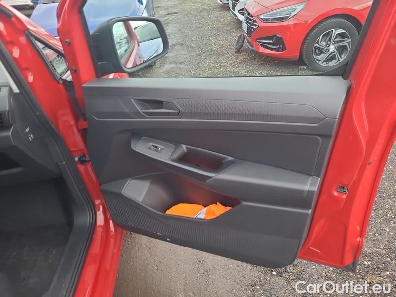  Volkswagen  Caddy  LCV (SA)(2015)  Maxi 2.0 TDI 90 4M 4d #35