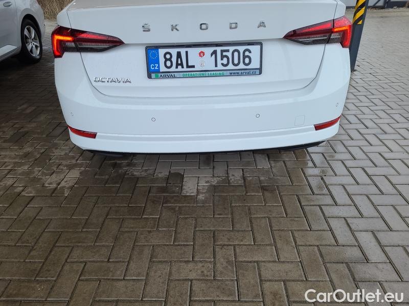  Skoda  Octavia  Lim. (NX3)(2020) Oct. 2.0TDI 110 Style AT 5d #4