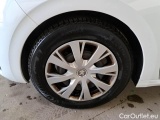 Peugeot  208 PEUGEOT  / 2015 / 5P / BERLINA MIX BLUEHDI 100CV #20