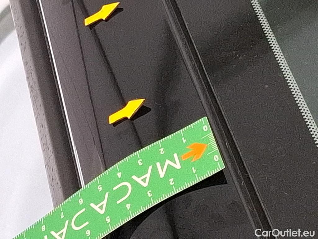  Citroen  C4  Berline Shine 1.2 PureTech 130CV BVM6 E6d #51