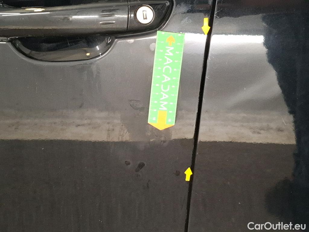  Citroen  C4  Berline Shine 1.2 PureTech 130CV BVM6 E6d #91