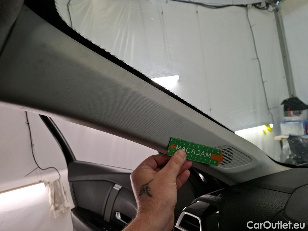  Citroen  C4  Berline Shine 1.2 PureTech 130CV BVM6 E6d #68