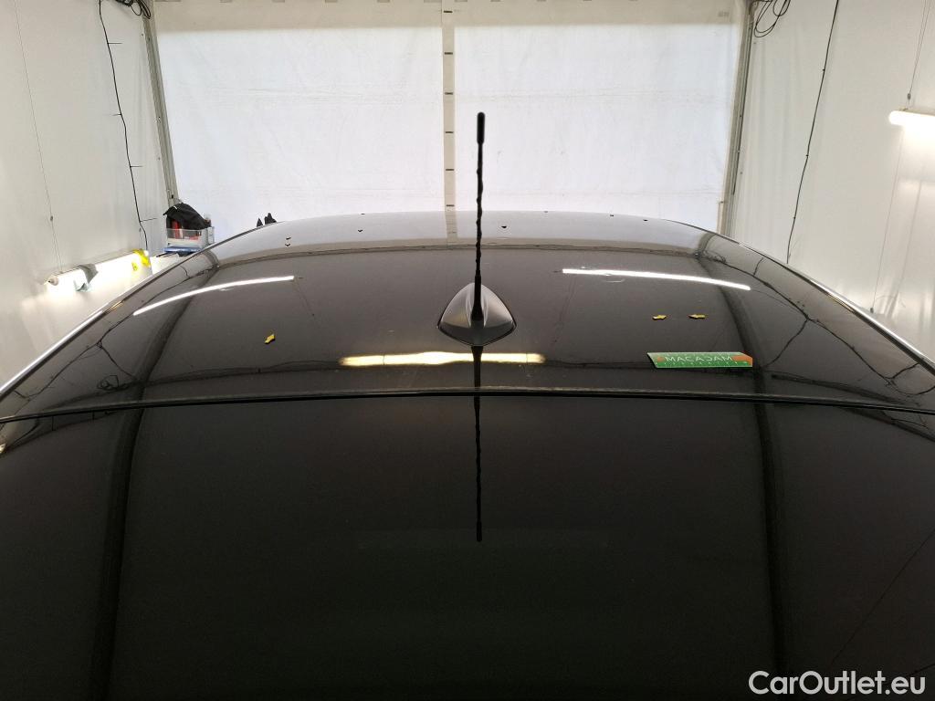  Citroen  C4  Berline Shine 1.2 PureTech 130CV BVM6 E6d #1