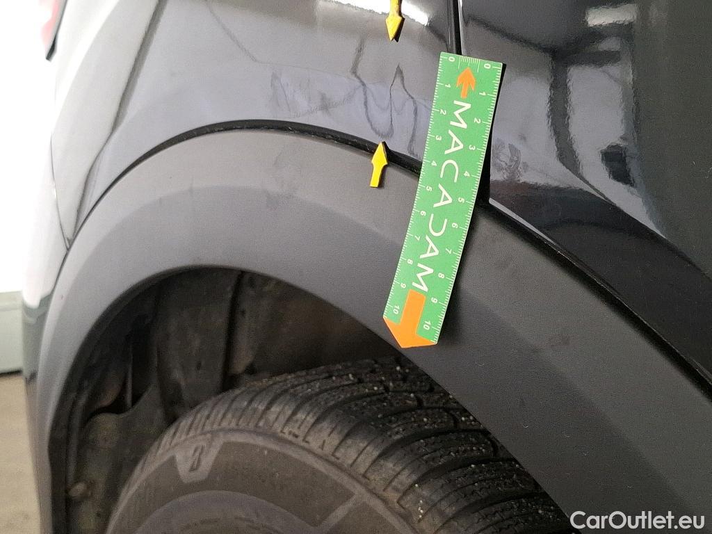  Citroen  C4  Berline Shine 1.2 PureTech 130CV BVM6 E6d #19