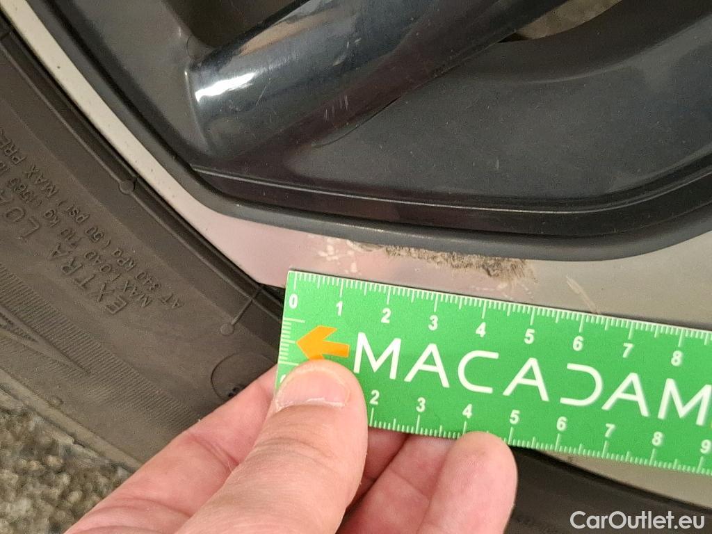  Citroen  C4  Berline Shine 1.2 PureTech 130CV BVM6 E6d #61